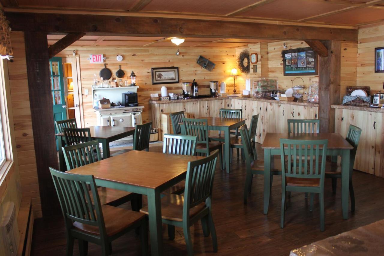 Maine Woods Inn Brewer Kültér fotó
